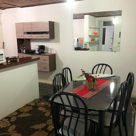 Lar Doce Lar Da Neuza Villa Campos do Jordão Exteriör bild